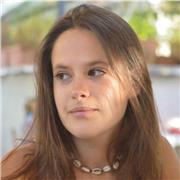Soy una chica que está a punto de terminar la carrera de Filología Hispánica, y estoy muy interesada en dar clases de lengua o de español para aquellos que tengan interés en aprenderlo. También ofrezco dar clases en inglés.